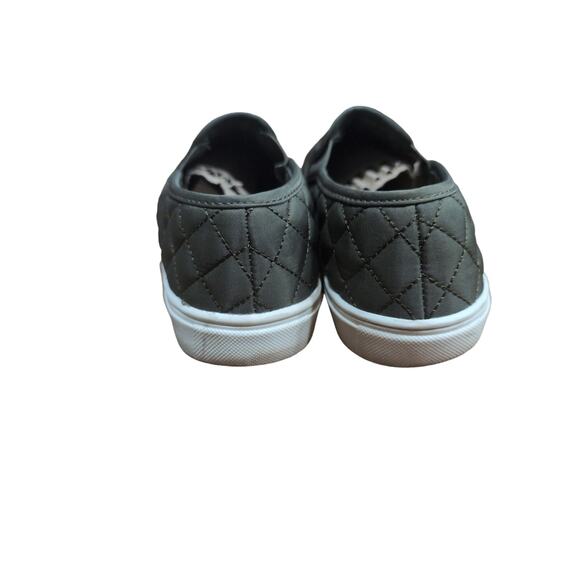 TIME & TRU WOMEN'S QUILTED SLIPON SNEAKERS SIZE 7 GREEN COMFORTABLE CASUAL SHOES - Picture 3 of 4